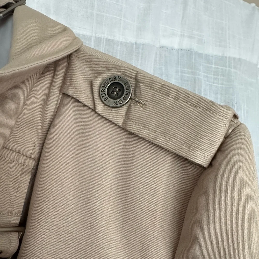 Burberry Beige Trench Coat - Picture 10 of 16